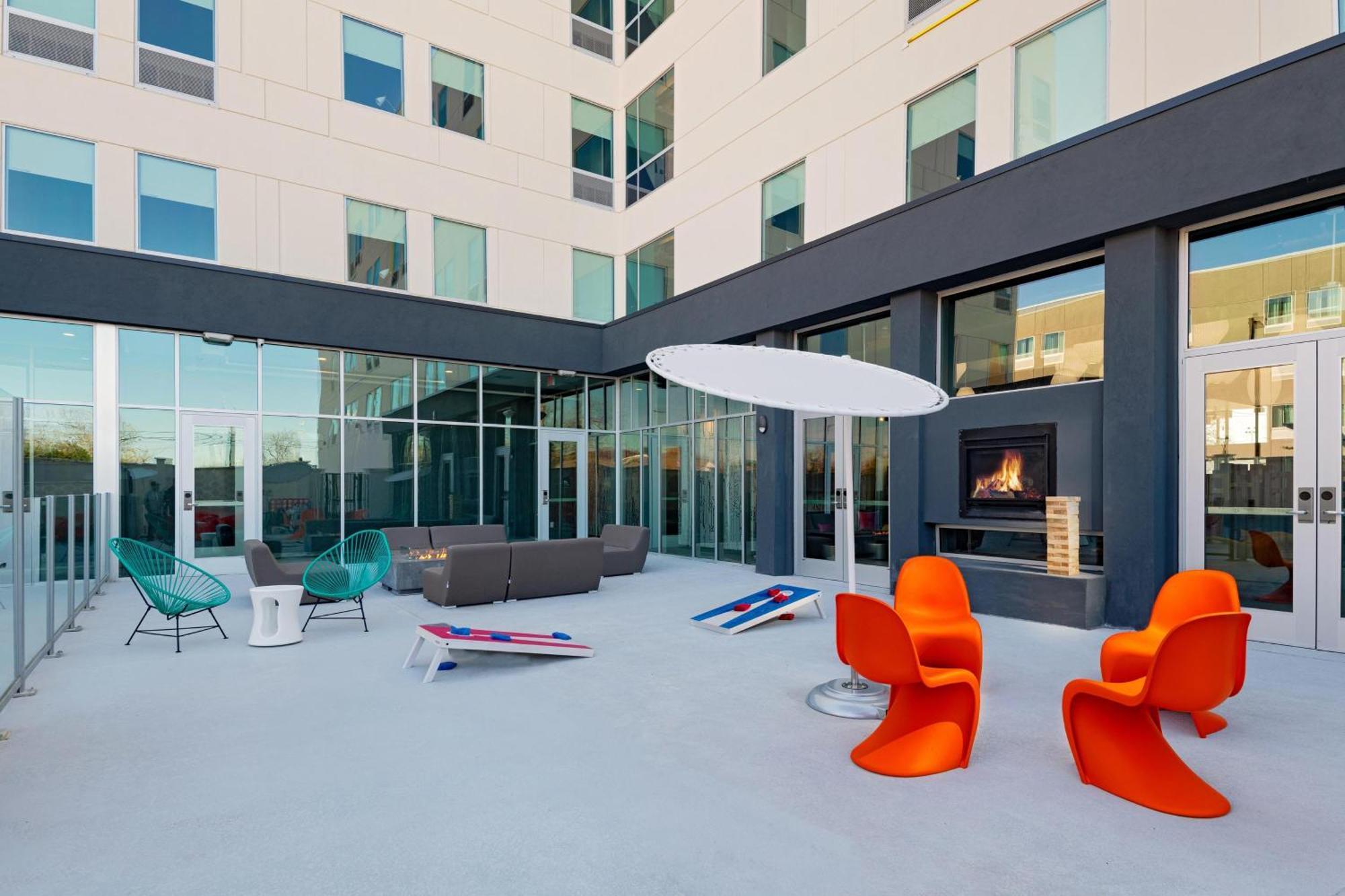 Hotel Aloft Waco Downtown Zewnętrze zdjęcie